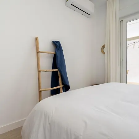 Mistral Playa La Caleta Ascensor Grupo Ac Gestion Cádiz