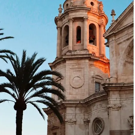 Mistral Playa La Caleta Ascensor Grupo Ac Gestion * Cádiz