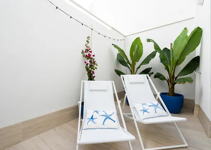 Mistral Playa La Caleta Ascensor Grupo Ac Gestion * Cádiz