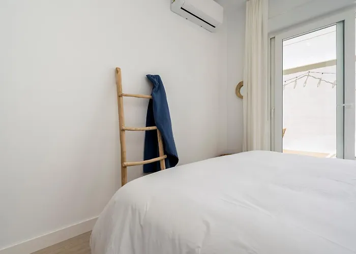 Mistral Playa La Caleta Ascensor Grupo Ac Gestion Cádiz