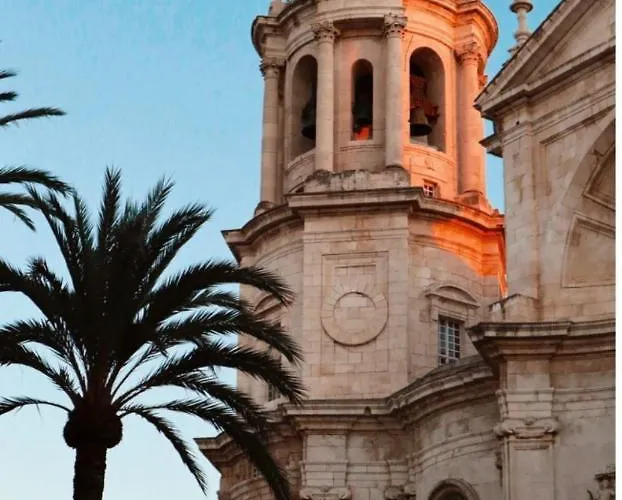 Mistral Playa La Caleta Ascensor Grupo Ac Gestion * Cádiz